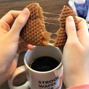 I LOVE STROOP Cookies Shirt w 3x bag of 8 stroopwafels | 3